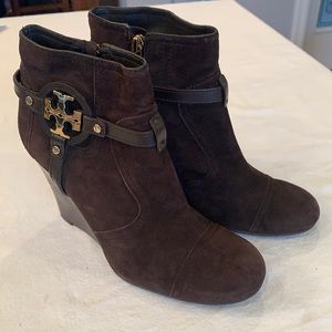 Tory Burch brown leather wedge boot ankle booties gold detail